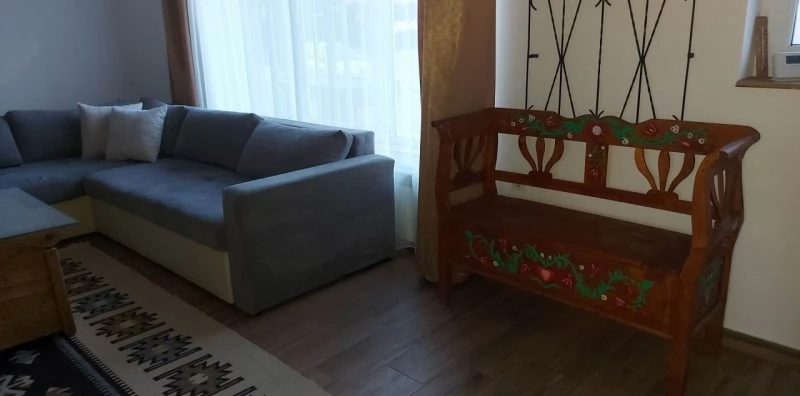 Delnița Cazare | Sat de vacanță (K0228-26) Imaginea poate fi supusă drepturilor de autor. Se recomandă contactarea titularului drepturilor.