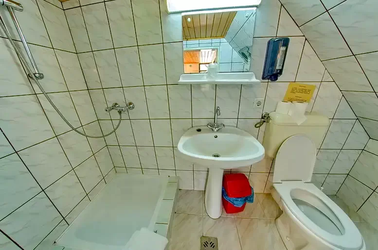 Gyimesközéplok Szállás | Motel (K0805-21) A kép szerzői jogvédelem alatt állhat. Javasolt a kapcsolatfelvétel a jog tulajdonossal.