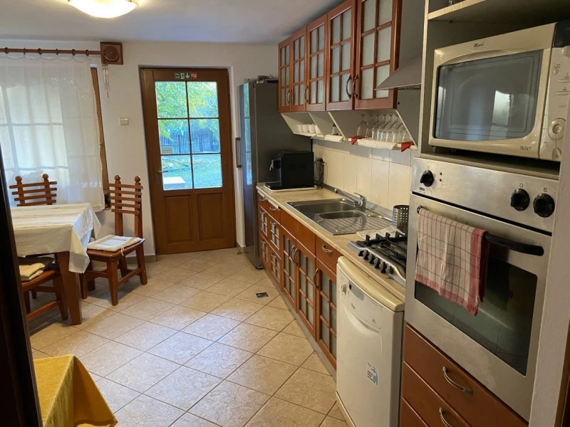 Sâncraiu Cazare | Motel (K0549-5) Imaginea poate fi supusă drepturilor de autor. Se recomandă contactarea titularului drepturilor.