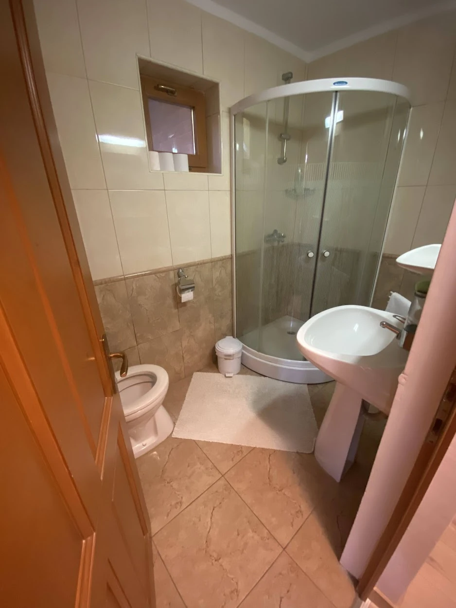 Sâncraiu Cazare | Motel (K0549-10) Imaginea poate fi supusă drepturilor de autor. Se recomandă contactarea titularului drepturilor.