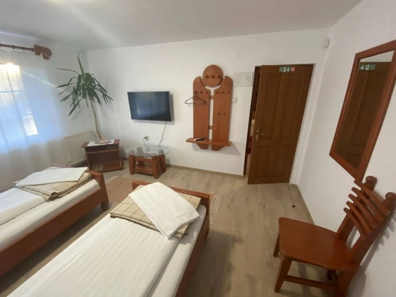 Sâncraiu Cazare | Motel (K0549-13) Imaginea poate fi supusă drepturilor de autor. Se recomandă contactarea titularului drepturilor.