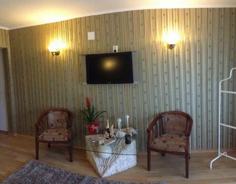 Deva Cazare | Căsuțe tip camping (K1474-20) Imaginea poate fi supusă drepturilor de autor. Se recomandă contactarea titularului drepturilor.