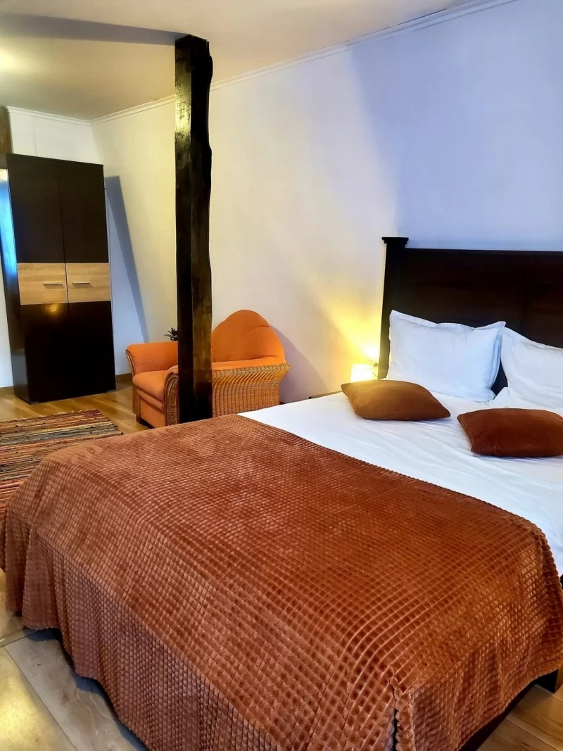 Deva Cazare | Căsuțe tip camping (K1474-24) Imaginea poate fi supusă drepturilor de autor. Se recomandă contactarea titularului drepturilor.