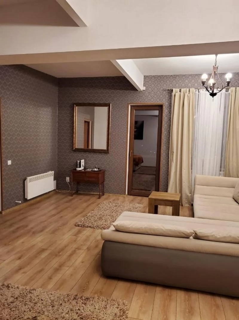 Deva Cazare | Căsuțe tip camping (K1474-28) Imaginea poate fi supusă drepturilor de autor. Se recomandă contactarea titularului drepturilor.