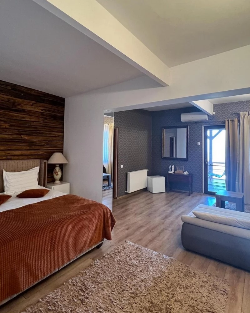 Deva Cazare | Căsuțe tip camping (K1474-36) Imaginea poate fi supusă drepturilor de autor. Se recomandă contactarea titularului drepturilor.