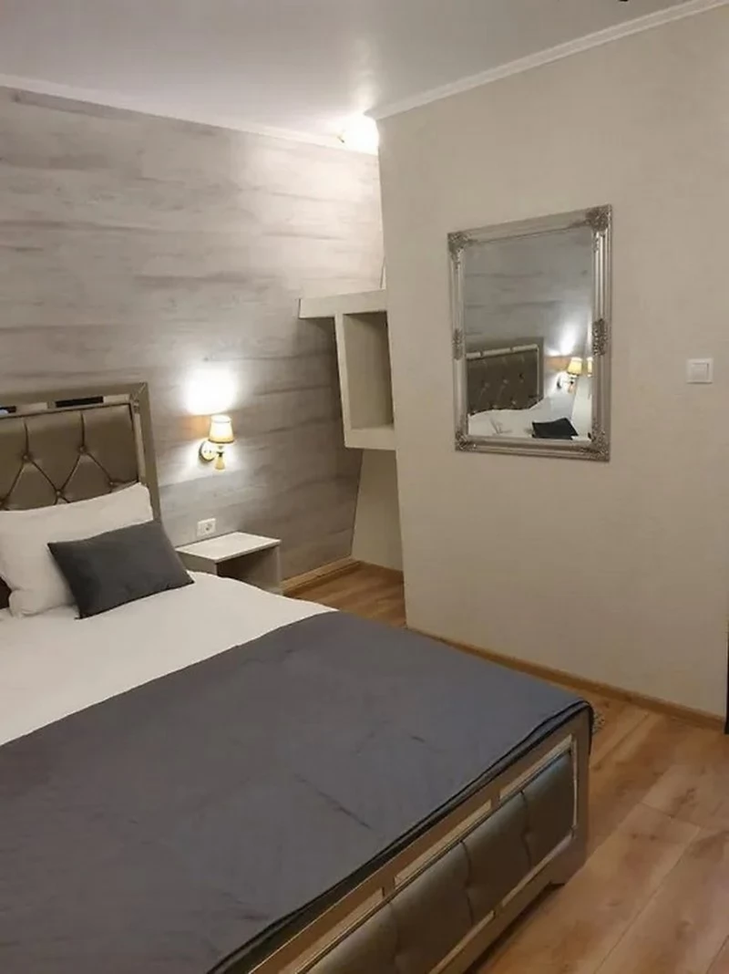 Deva Cazare | Căsuțe tip camping (K1474-47) Imaginea poate fi supusă drepturilor de autor. Se recomandă contactarea titularului drepturilor.