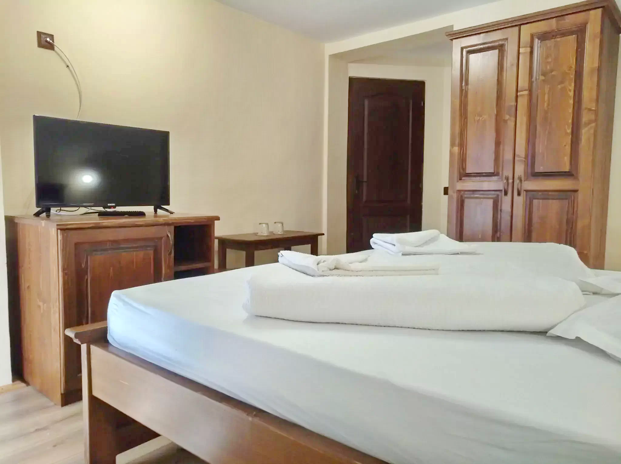 Vármező Szállás | Kemping faházak (K1001-6) A kép szerzői jogvédelem alatt állhat. Javasolt a kapcsolatfelvétel a jog tulajdonossal.