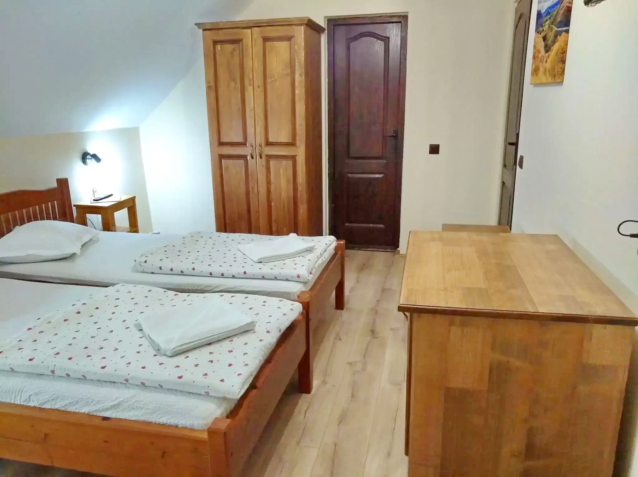 Câmpu Cetății Cazare | Căsuțe tip camping (K1001-39) Imaginea poate fi supusă drepturilor de autor. Se recomandă contactarea titularului drepturilor.