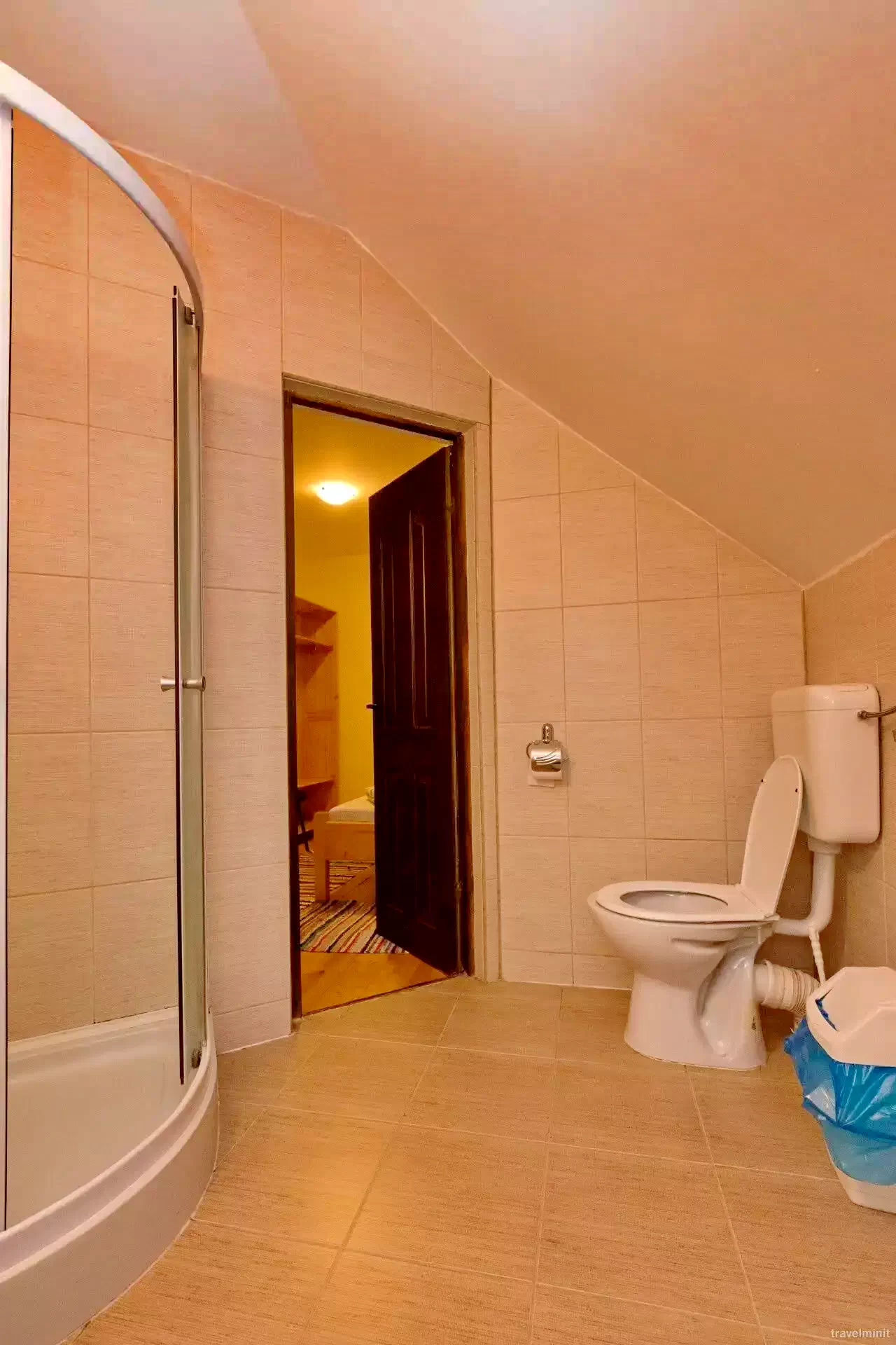 Vármező Szállás | Kemping faházak (K1001-47) A kép szerzői jogvédelem alatt állhat. Javasolt a kapcsolatfelvétel a jog tulajdonossal.