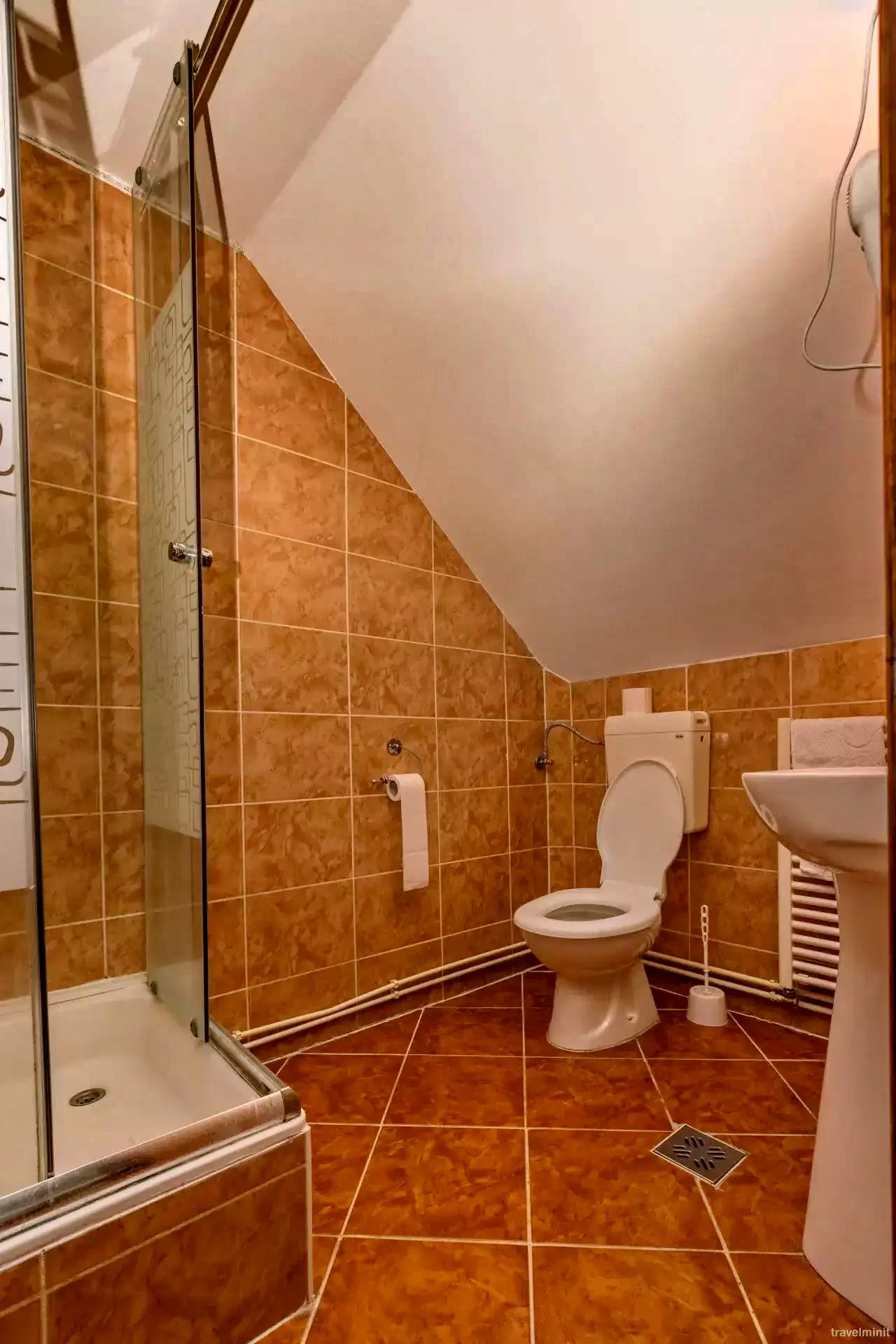 Câmpu Cetății Cazare | Căsuțe tip camping (K1001-55) Imaginea poate fi supusă drepturilor de autor. Se recomandă contactarea titularului drepturilor.