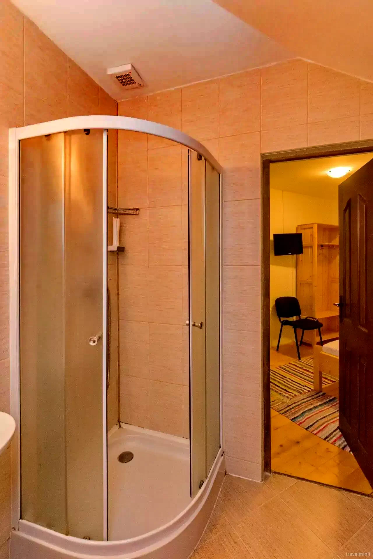 Câmpu Cetății Cazare | Căsuțe tip camping (K1001-59) Imaginea poate fi supusă drepturilor de autor. Se recomandă contactarea titularului drepturilor.