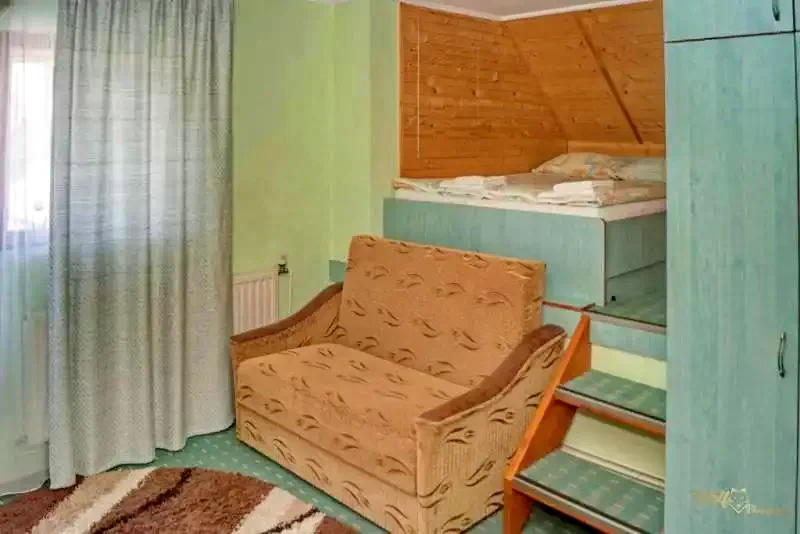 Szováta Szállás | Vendégház (K0182-11) A kép szerzői jogvédelem alatt állhat. Javasolt a kapcsolatfelvétel a jog tulajdonossal. Szováta Szállás | Vendégház (K0182-11) A kép szerzői jogvédelem alatt állhat. Javasolt a kapcsolatfelvétel a jog tulajdonossal.