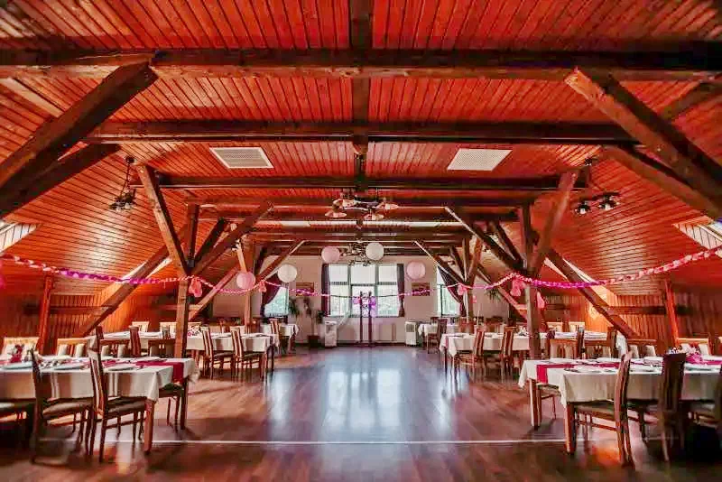 Vármező Szállás | Motel (K0996-21) A kép szerzői jogvédelem alatt állhat. Javasolt a kapcsolatfelvétel a jog tulajdonossal.