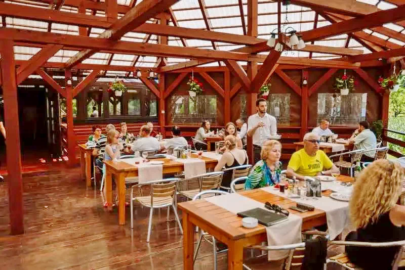 Vármező Szállás | Motel (K0996-22) A kép szerzői jogvédelem alatt állhat. Javasolt a kapcsolatfelvétel a jog tulajdonossal.