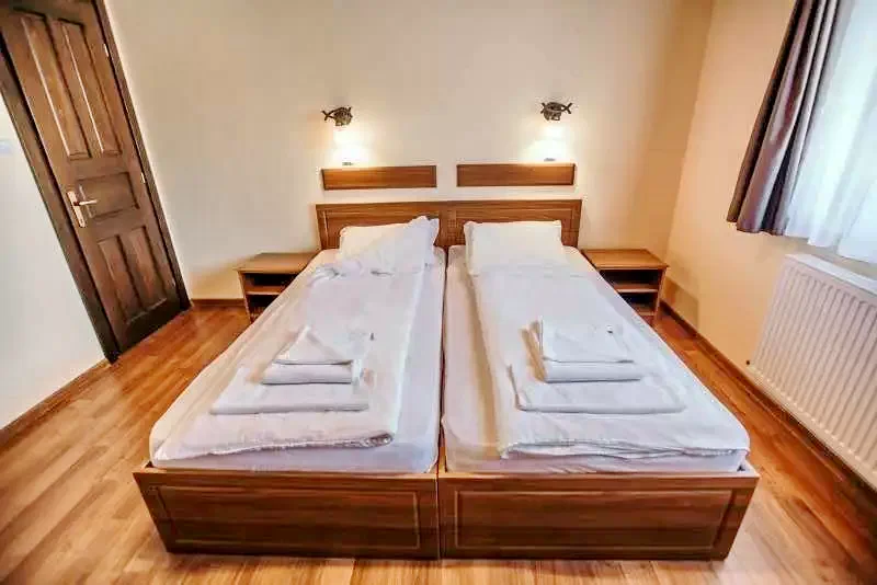 Câmpu Cetății Cazare | Motel (K0996-30) Imaginea poate fi supusă drepturilor de autor. Se recomandă contactarea titularului drepturilor.