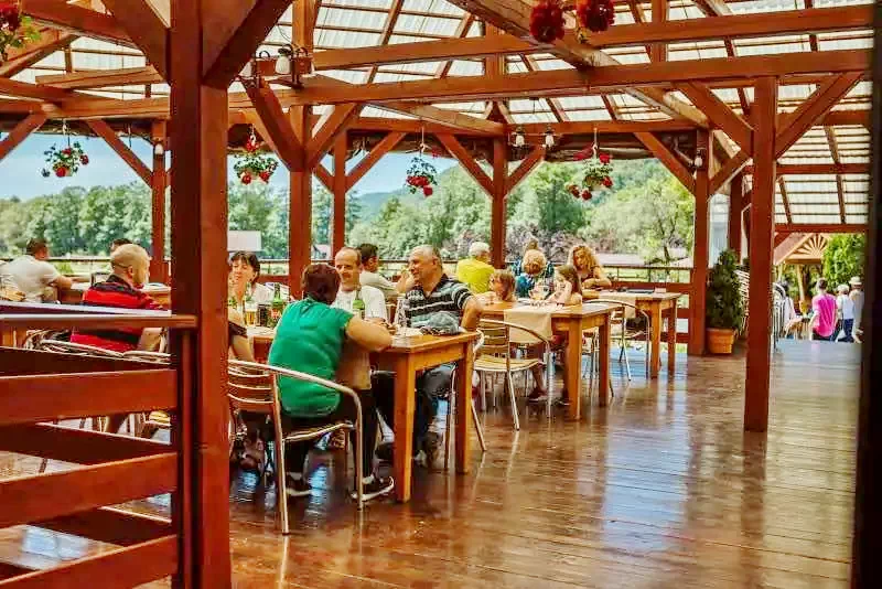 Câmpu Cetății Cazare | Motel (K0996-39) Imaginea poate fi supusă drepturilor de autor. Se recomandă contactarea titularului drepturilor.