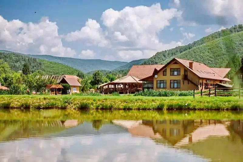 Câmpu Cetății Cazare | Motel (K0996-46) Imaginea poate fi supusă drepturilor de autor. Se recomandă contactarea titularului drepturilor.