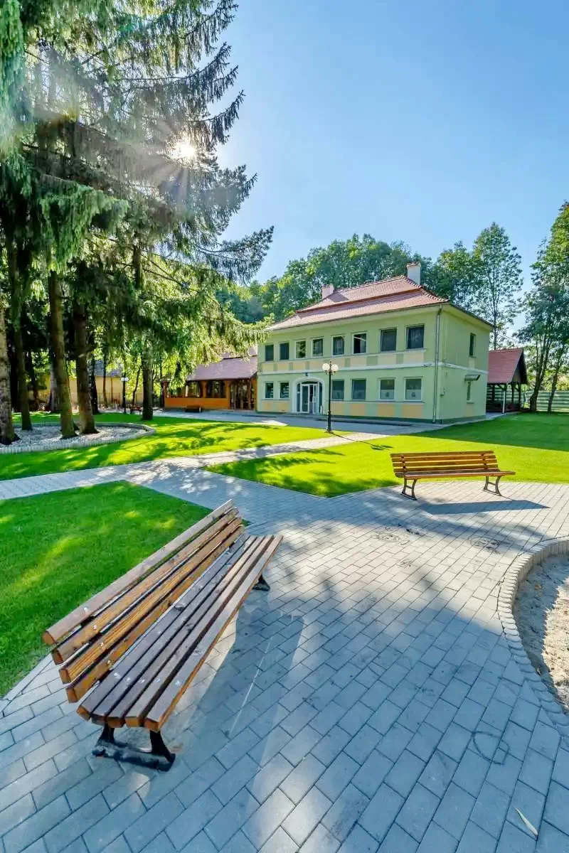 Arcuș Cazare | Vilă turistică (K0763-1) Imaginea poate fi supusă drepturilor de autor. Se recomandă contactarea titularului drepturilor.