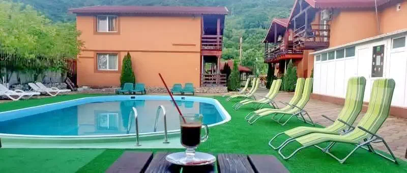 Băile Herculane Cazare | Motel (K0891-55) Imaginea poate fi supusă drepturilor de autor. Se recomandă contactarea titularului drepturilor.