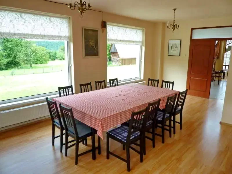 Izvoare Cazare | Cabană (K0012-4) Imaginea poate fi supusă drepturilor de autor. Se recomandă contactarea titularului drepturilor. Izvoare Cazare | Cabană (K0012-4) Imaginea poate fi supusă drepturilor de autor. Se recomandă contactarea titularului drepturilor.