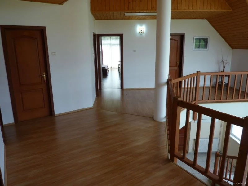 Ivó Szállás | Üdülőfalu (K0012-10) A kép szerzői jogvédelem alatt állhat. Javasolt a kapcsolatfelvétel a jog tulajdonossal.