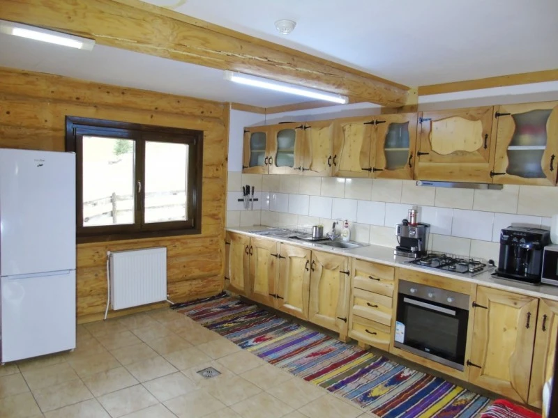 Gârda de Sus Cazare | Motel (K0837-4) Imaginea poate fi supusă drepturilor de autor. Se recomandă contactarea titularului drepturilor.