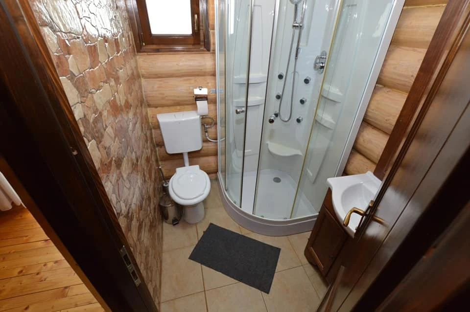 Felsőgirda Szállás | Motel (K0837-37) A kép szerzői jogvédelem alatt állhat. Javasolt a kapcsolatfelvétel a jog tulajdonossal.