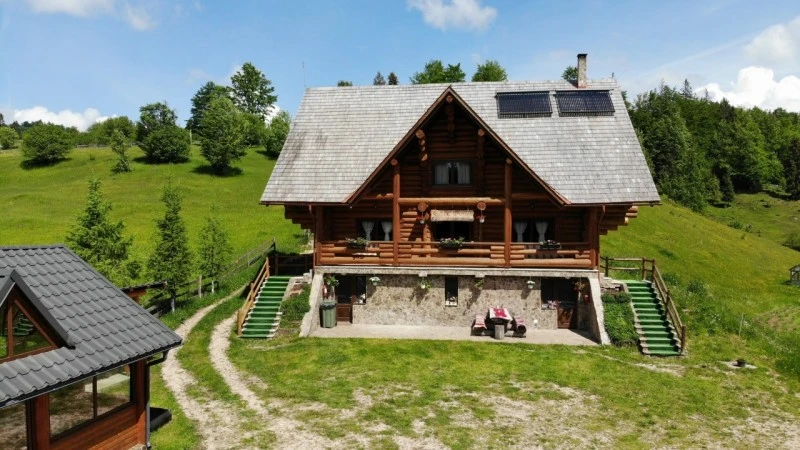 Gârda de Sus Cazare | Motel (K0837-85) Imaginea poate fi supusă drepturilor de autor. Se recomandă contactarea titularului drepturilor.