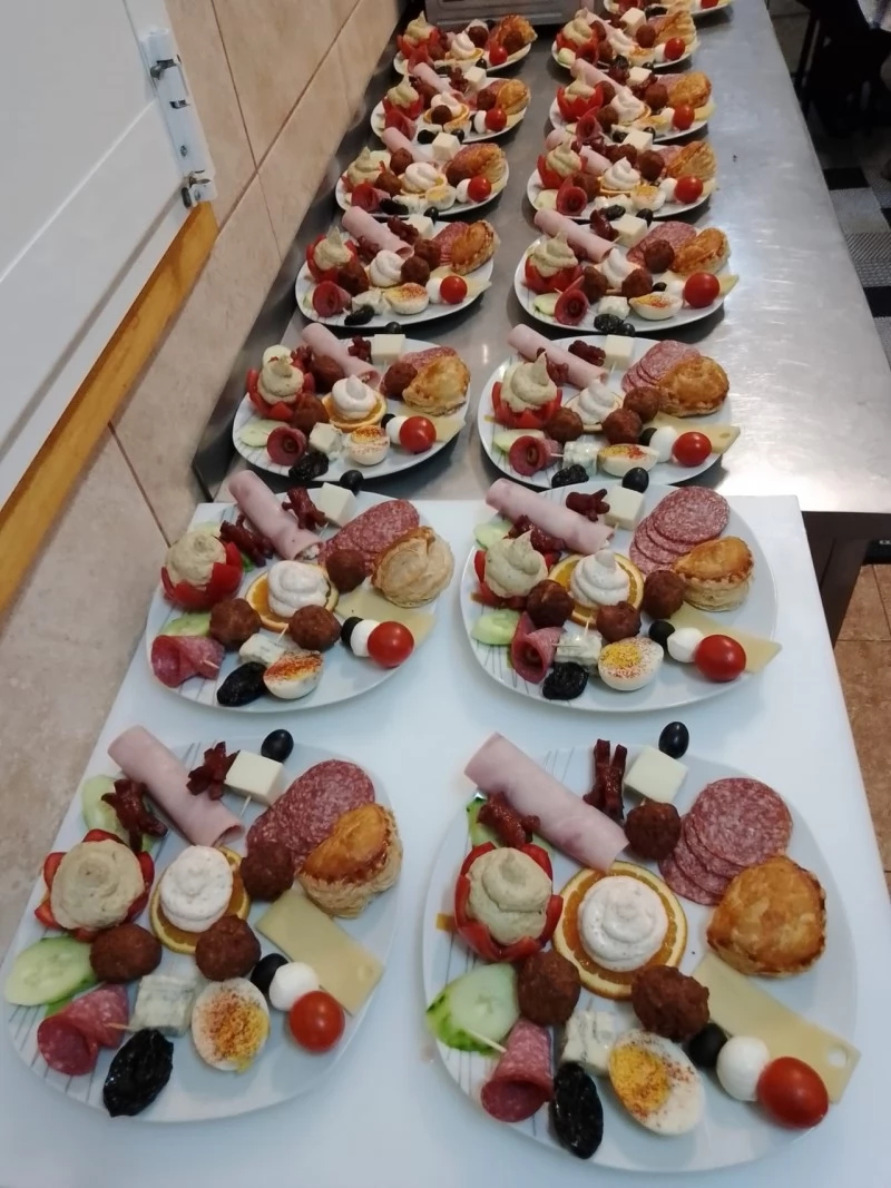 Négyfalu Szállás | Panzió (K0088-2) A kép szerzői jogvédelem alatt állhat. Javasolt a kapcsolatfelvétel a jog tulajdonossal. Négyfalu Szállás | Panzió (K0088-2) A kép szerzői jogvédelem alatt állhat. Javasolt a kapcsolatfelvétel a jog tulajdonossal.