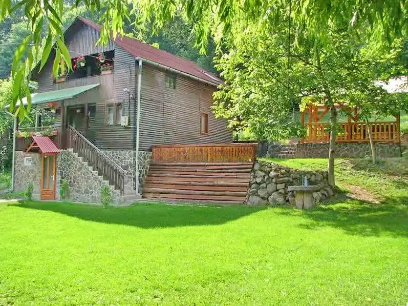 Sovata Cazare | Cabană (K0218-3) Imaginea poate fi supusă drepturilor de autor. Se recomandă contactarea titularului drepturilor. Sovata Cazare | Cabană (K0218-3) Imaginea poate fi supusă drepturilor de autor. Se recomandă contactarea titularului drepturilor.