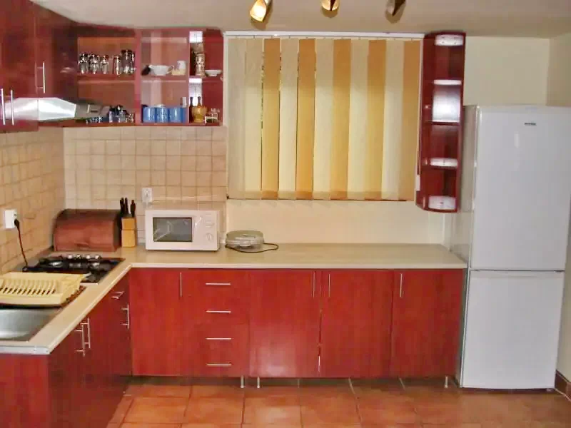 Szováta Szállás | Kulcsosház (K0218-5) A kép szerzői jogvédelem alatt állhat. Javasolt a kapcsolatfelvétel a jog tulajdonossal. Szováta Szállás | Kulcsosház (K0218-5) A kép szerzői jogvédelem alatt állhat. Javasolt a kapcsolatfelvétel a jog tulajdonossal.