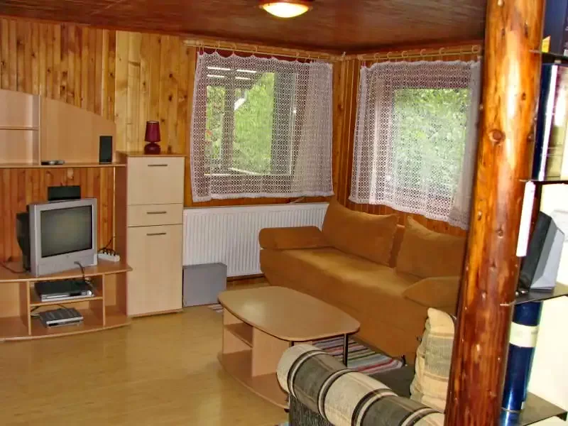 Sovata Cazare | Cabană (K0218-13) Imaginea poate fi supusă drepturilor de autor. Se recomandă contactarea titularului drepturilor. Sovata Cazare | Cabană (K0218-13) Imaginea poate fi supusă drepturilor de autor. Se recomandă contactarea titularului drepturilor.