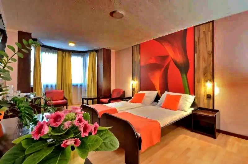 Nagyatád Szállás | Hotel*** (K0835-5) A kép szerzői jogvédelem alatt állhat. Javasolt a kapcsolatfelvétel a jog tulajdonossal. Nagyatád Szállás | Hotel*** (K0835-5) A kép szerzői jogvédelem alatt állhat. Javasolt a kapcsolatfelvétel a jog tulajdonossal.