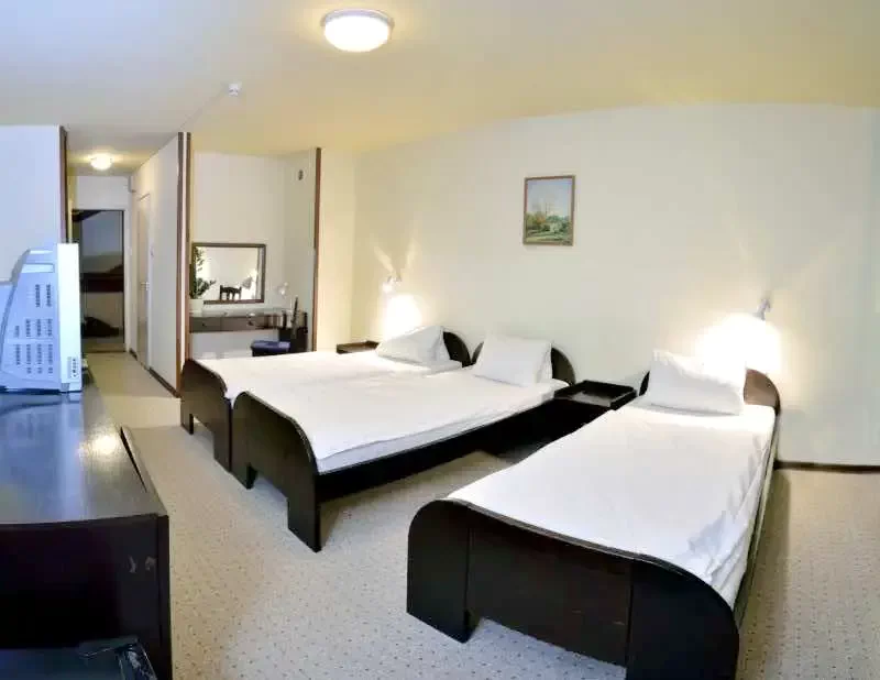 Nagyatád Szállás | Hotel*** (K0835-12) A kép szerzői jogvédelem alatt állhat. Javasolt a kapcsolatfelvétel a jog tulajdonossal. Nagyatád Szállás | Hotel*** (K0835-12) A kép szerzői jogvédelem alatt állhat. Javasolt a kapcsolatfelvétel a jog tulajdonossal.