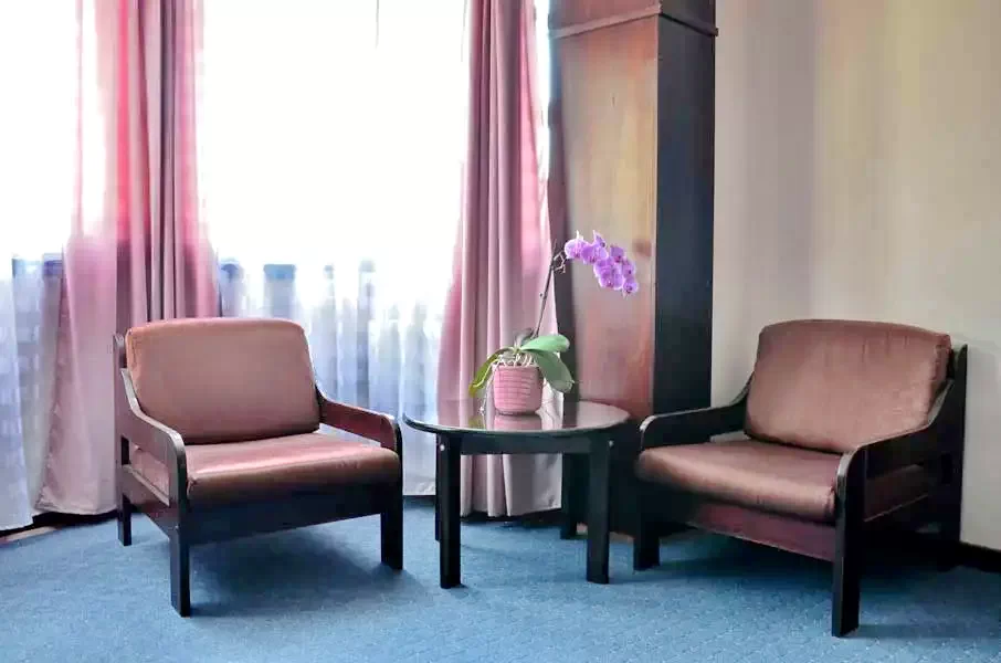  Cazare | Hotel*** (K0835-14) Imaginea poate fi supusă drepturilor de autor. Se recomandă contactarea titularului drepturilor.