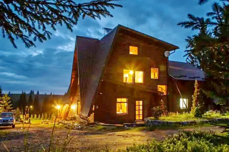 Beliș Cazare | Motel (K1005-37) Imaginea poate fi supusă drepturilor de autor. Se recomandă contactarea titularului drepturilor.