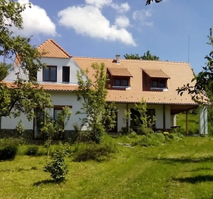 Bikfalva Szállás | Panzió (K1530-40) A kép szerzői jogvédelem alatt állhat. Javasolt a kapcsolatfelvétel a jog tulajdonossal. Bikfalva Szállás | Panzió (K1530-40) A kép szerzői jogvédelem alatt állhat. Javasolt a kapcsolatfelvétel a jog tulajdonossal.