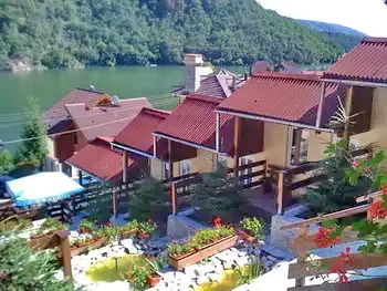 Hunedoara Cazare | Cabană (K1406-16) Imaginea poate fi supusă drepturilor de autor. Se recomandă contactarea titularului drepturilor.