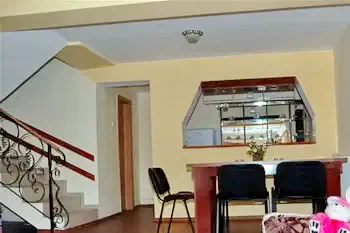 Hunedoara Cazare | Cabană (K1406-27) Imaginea poate fi supusă drepturilor de autor. Se recomandă contactarea titularului drepturilor.