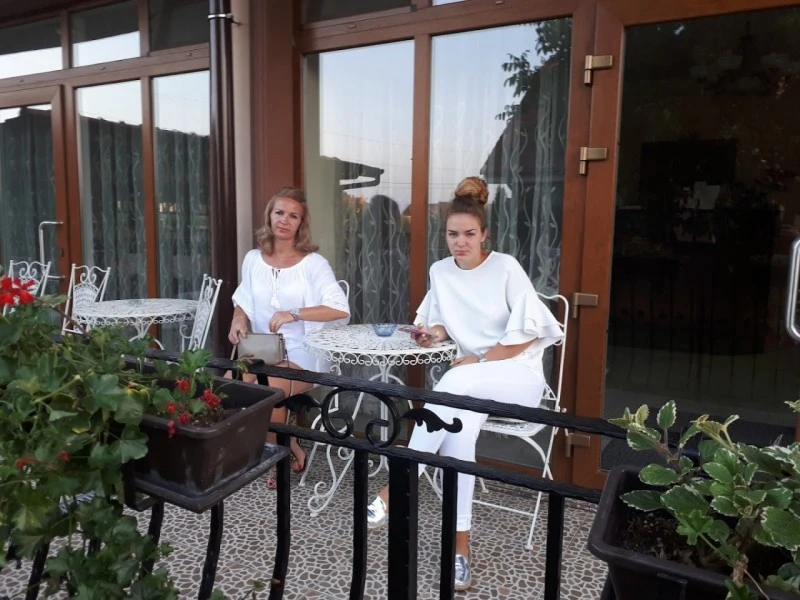 Băile Felix Cazare | Motel (K1552-4) Imaginea poate fi supusă drepturilor de autor. Se recomandă contactarea titularului drepturilor.