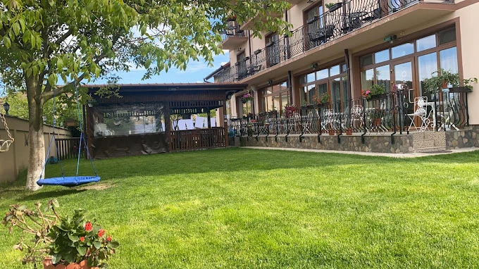 Băile Felix Cazare | Motel (K1552-25) Imaginea poate fi supusă drepturilor de autor. Se recomandă contactarea titularului drepturilor.