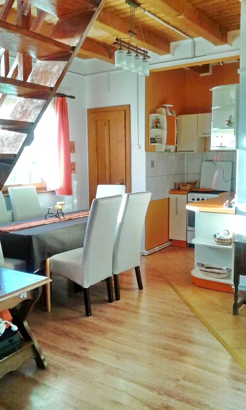 Korond Szállás | Kulcsosház (K0351-1) A kép szerzői jogvédelem alatt állhat. Javasolt a kapcsolatfelvétel a jog tulajdonossal. Korond Szállás | Kulcsosház (K0351-1) A kép szerzői jogvédelem alatt állhat. Javasolt a kapcsolatfelvétel a jog tulajdonossal.