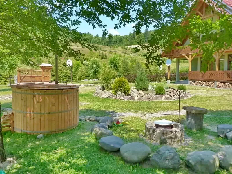 Máréfalvi Patak Szállás | Kulcsosház (K0219-1) A kép szerzői jogvédelem alatt állhat. Javasolt a kapcsolatfelvétel a jog tulajdonossal. Máréfalvi Patak Szállás | Kulcsosház (K0219-1) A kép szerzői jogvédelem alatt állhat. Javasolt a kapcsolatfelvétel a jog tulajdonossal.