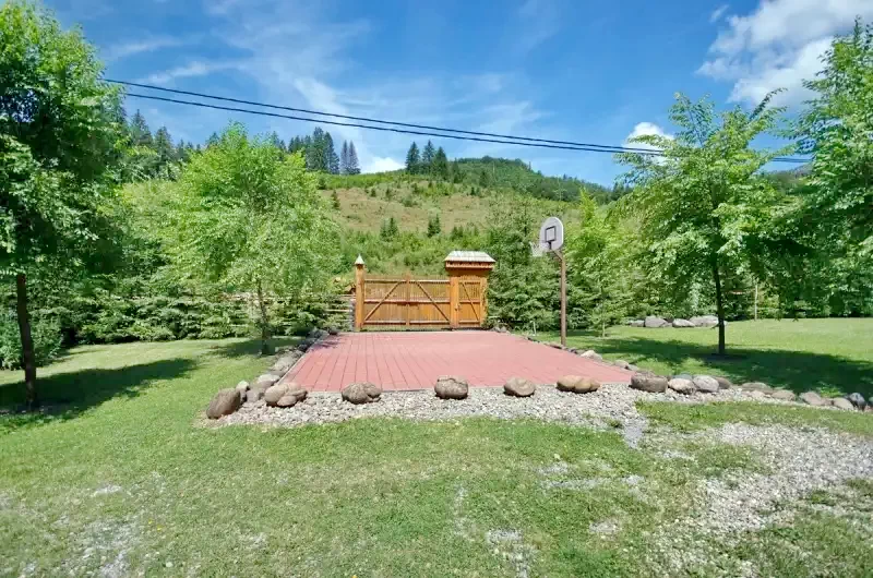 Pârâu Satu Mare Cazare | Sat de vacanță (K0219-20) Imaginea poate fi supusă drepturilor de autor. Se recomandă contactarea titularului drepturilor.