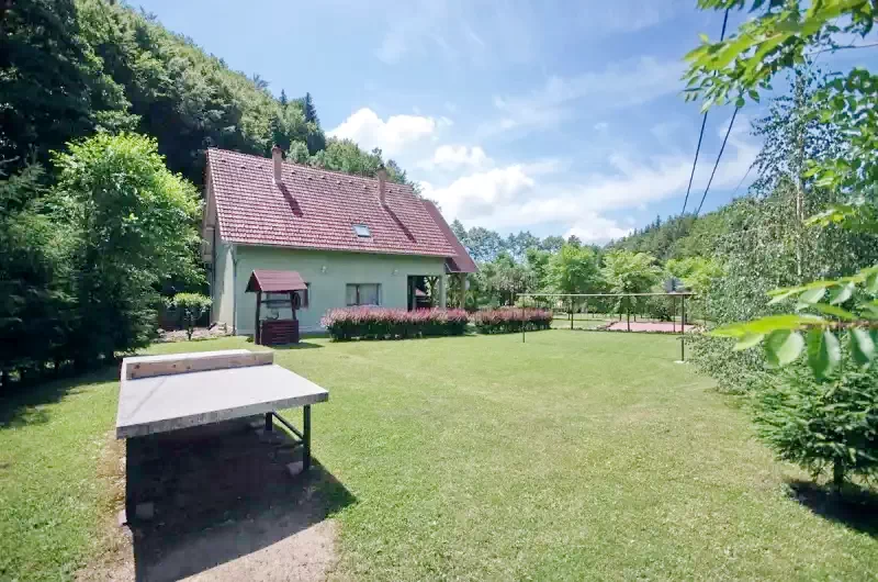 Pârâu Satu Mare Cazare | Sat de vacanță (K0219-31) Imaginea poate fi supusă drepturilor de autor. Se recomandă contactarea titularului drepturilor.