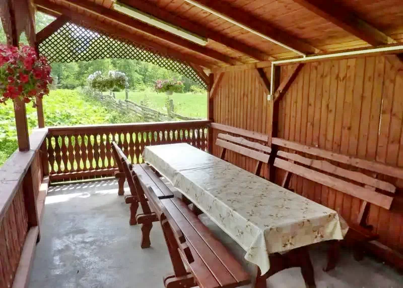 Pârâu Satu Mare Cazare | Cabană (K0220-12) Imaginea poate fi supusă drepturilor de autor. Se recomandă contactarea titularului drepturilor.