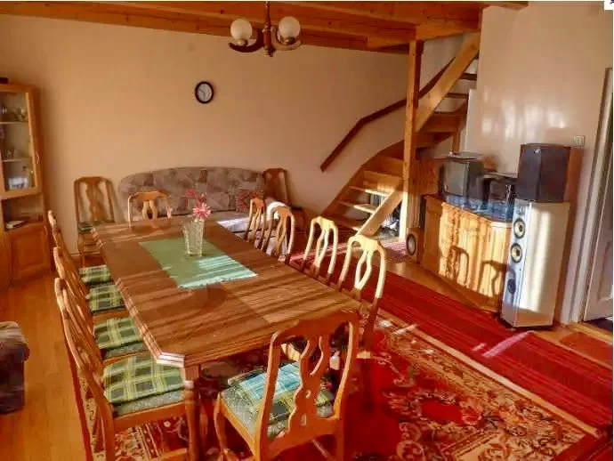 Pârâu Satu Mare Cazare | Cabană (K0506-1) Imaginea poate fi supusă drepturilor de autor. Se recomandă contactarea titularului drepturilor.