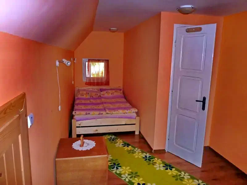 Pârâu Satu Mare Cazare | Sat de vacanță (K0522-31) Imaginea poate fi supusă drepturilor de autor. Se recomandă contactarea titularului drepturilor.