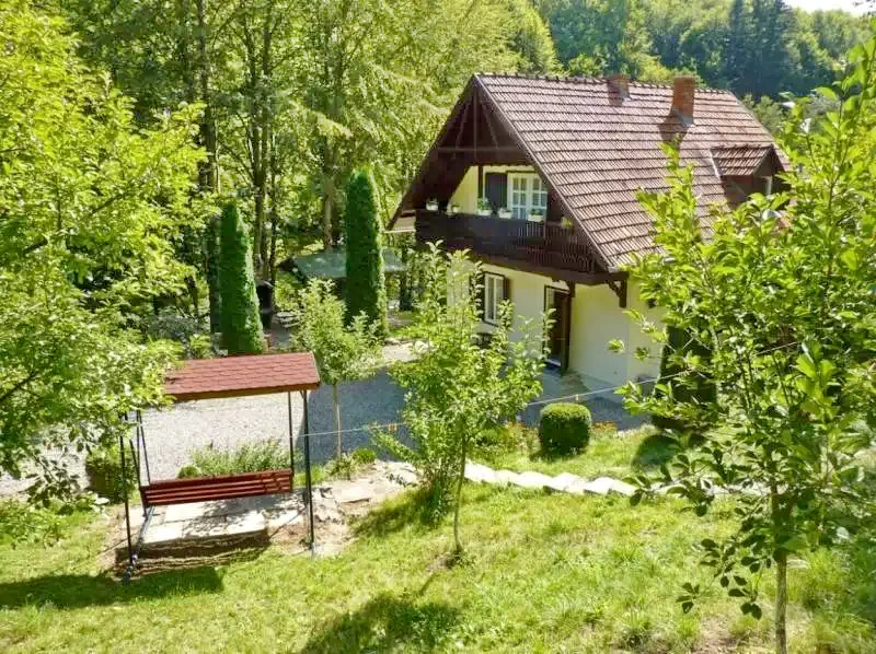 Pârâu Satu Mare Cazare | Cabană (K0524-4) Imaginea poate fi supusă drepturilor de autor. Se recomandă contactarea titularului drepturilor. Pârâu Satu Mare Cazare | Cabană (K0524-4) Imaginea poate fi supusă drepturilor de autor. Se recomandă contactarea titularului drepturilor.