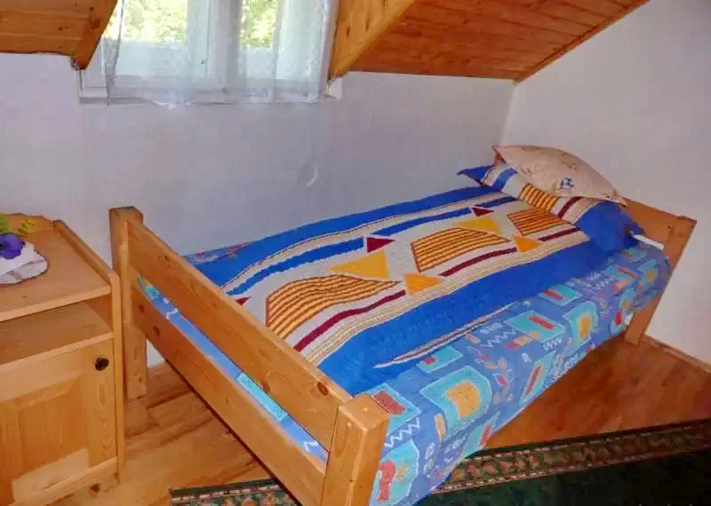 Pârâu Satu Mare Cazare | Sat de vacanță (K0524-27) Imaginea poate fi supusă drepturilor de autor. Se recomandă contactarea titularului drepturilor.